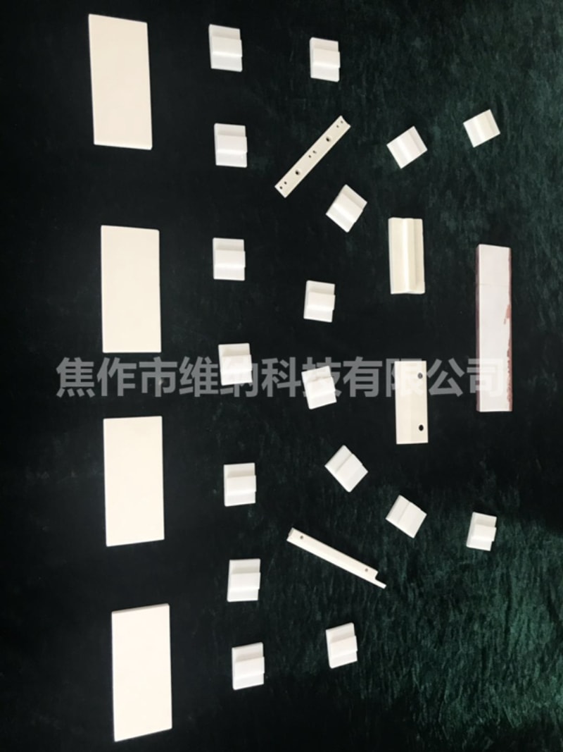 Ceramic components in the papermaking industry