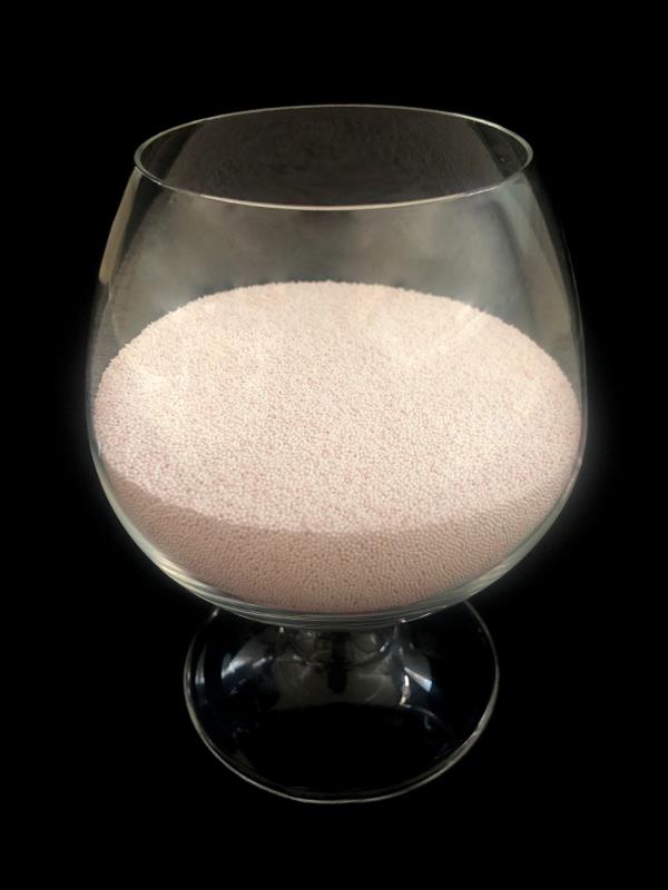 Zirconium silicate grinding medium