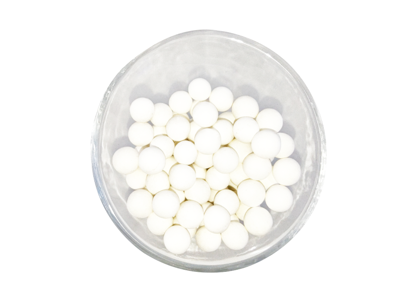 Zirconia grinding medium